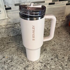 Stanley light pink 40oz